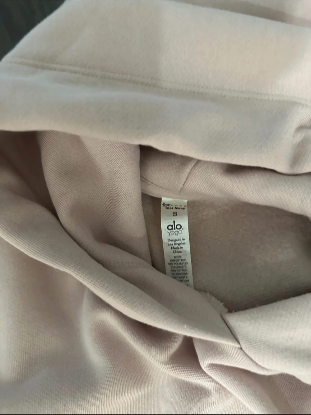 ALO Yoga Cropped Hoodie in Blush